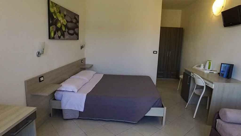 Hotel Delfino Marina Di Carrara Extérieur photo